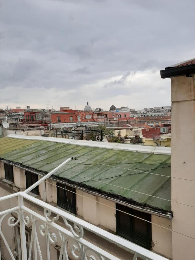 Bed & Breakfast A Due Passi Da Dante Napoli
